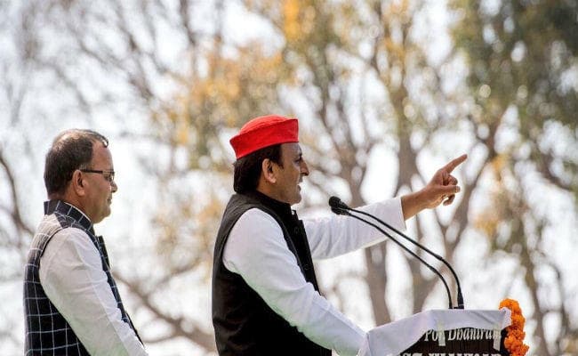 अखिलेश यादव का तंज : बुआजी कब भाजपा से रक्षाबंधन मना लें, किसी को नहीं पता