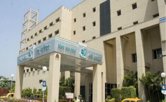 पश्चिम बंगाल की ममता बनर्जी सरकार निजी अस्पतालों पर नकेल कसने लायेगी विधेयक