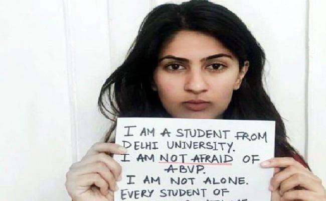 एबीवीपी के खिलाफ कैंपेन चलाने वाली छात्रा को रेप की धमकी, भाजपा भी कर रही है छात्रा का विरोध