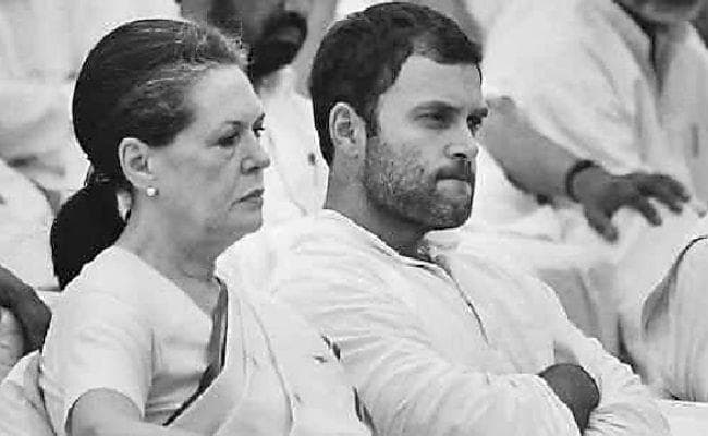 कांग्रेस का अंत की ओर बढ़ना