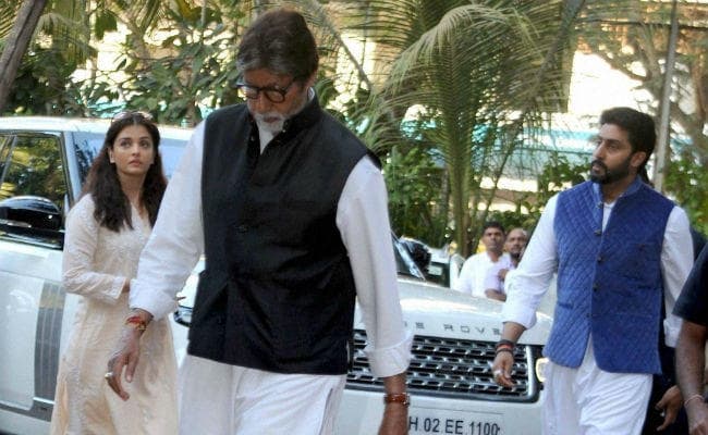 बॉलीवुड महानायक अमिताभ बच्‍चन ने किया वसीयत का ऐलान! जानें किसे क्या मिला...