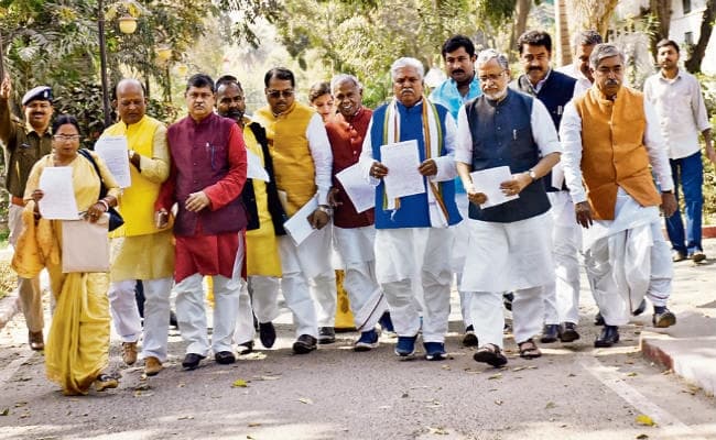 #BIHAR बजट सत्र : मान-मनौअल के बाद भी विपक्ष नहीं माना, राजद-भाजपा विधायक में तू तू-मैं मैं