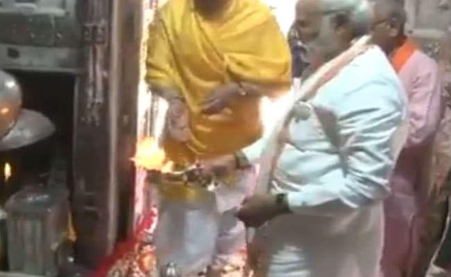 काल भैरव के दर्शन के बाद पीएम मोदी का मेगा रोड शो खत्म, विजय भव :  का  मिला आशीर्वाद
