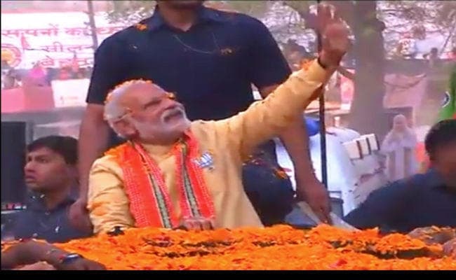 प्रधानमंत्री नरेंद्र मोदी की अपने ही लोकसभा क्षेत्र में पार्टी की साख बचाने की चिंता
