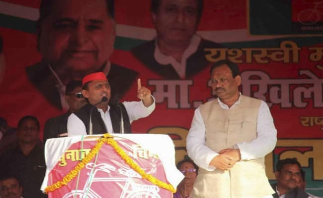 भाजपा ने चुनाव आयोग से की अखिलेश यादव की शिकायत