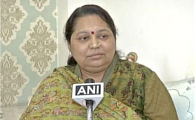 खुलकर बोलीं मुलायम की दूसरी पत्नी साधना- अब हम पीछे नहीं हटेंगे, मेरा बहुत अपमान हुआ