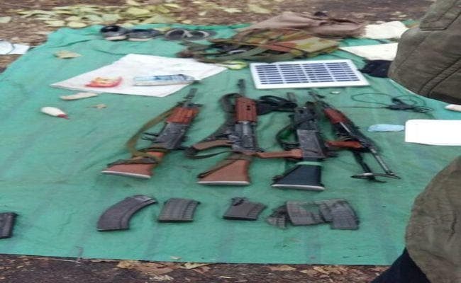 #Bihar : गया में सुरक्षाबलों के साथ मुठभेड़ में चार नक्सली ढ़ेर