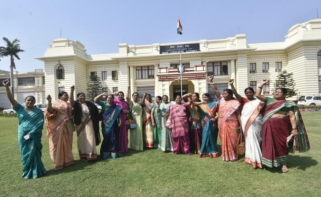 महिला विधायकों की मांग, संसद और राज्य विधानमंडलों में मिले 50 प्रतिशत आरक्षण