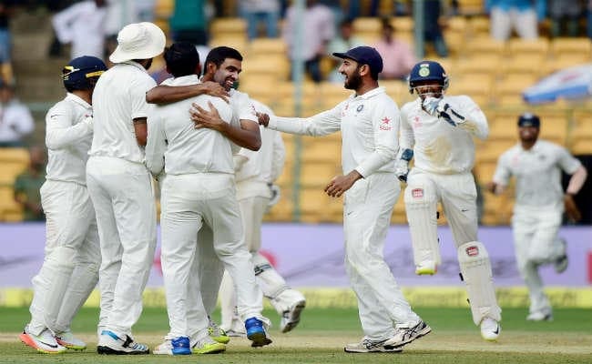 भारत-ऑस्‍ट्रेलिया रांची टेस्‍ट : दर्शक कल से खरीद सकेंगे टिकट, 250 से 2500 के टिकट उपलब्‍ध