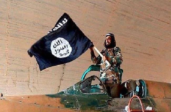 सीरिया में अमेरिका नीत गठबंधन सेना के हमले में 14 बच्चों, महिलाओं समेत 23 की मौत