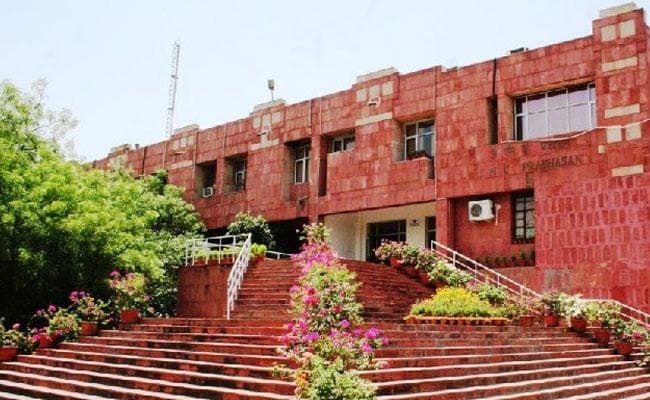 कुलपति से बदसलूकी को लेकर जेएनयू के करीब 24 छात्रों के खिलाफ प्राथमिकी