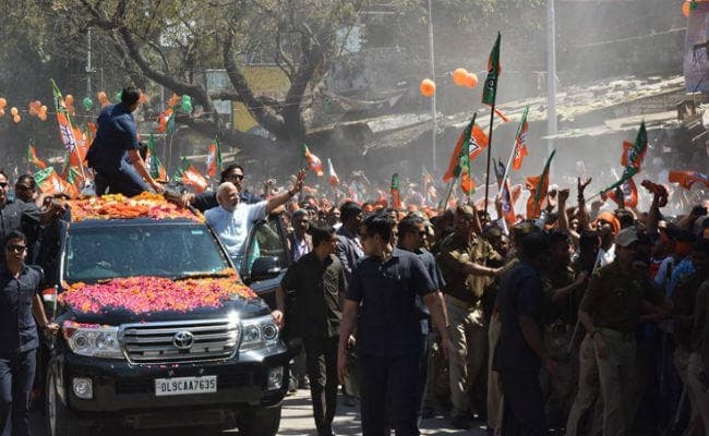 बनारस की सभी सीटों पर चला मोदी का जादू