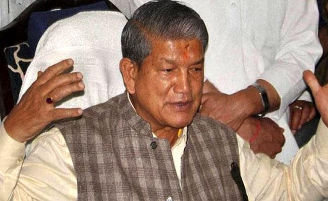 उत्तराखंड में मुख्यमंत्री हरीश रावत दोनों सीटों से हारे, कांग्रेस की नैया भी डूबी