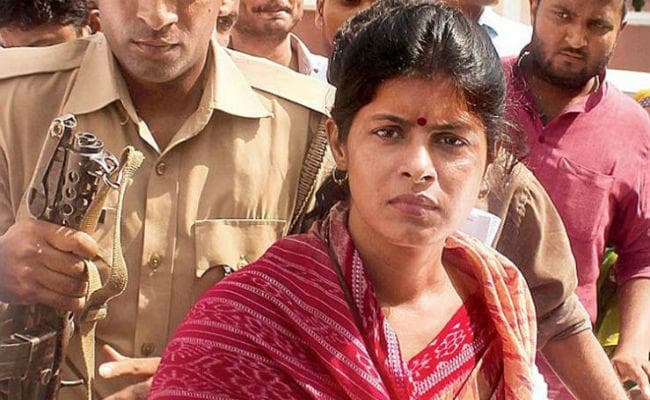 मायावती पर हमला बोल चर्चा में आयीं स्वाति सिंह सरोजनी नगर सीट से जीतीं