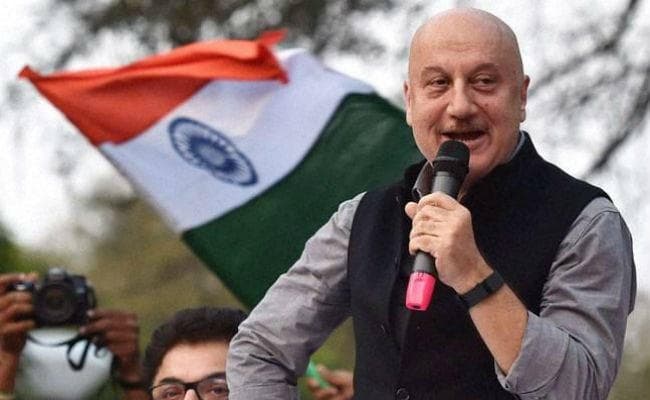 बोले अनुपम खेर- देश को विकास पसंद है बकवास नहीं