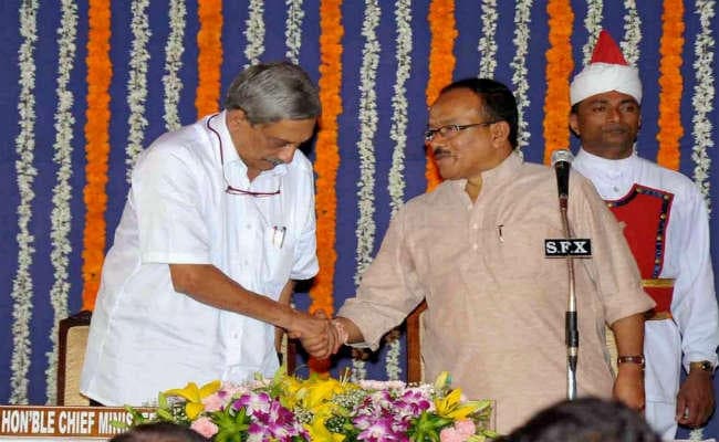 गोवा : इस वजह से मनोहर पर्रिकर को लेनी पड़ी मुख्‍यमंत्री पद की दुबारा शपथ