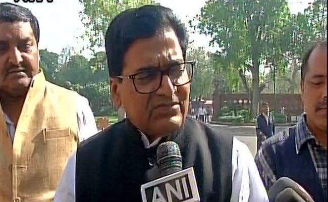 यूपी चुनाव : पढें, करारी हार के बाद चाचा रामगोपाल यादव ने क्या कहा