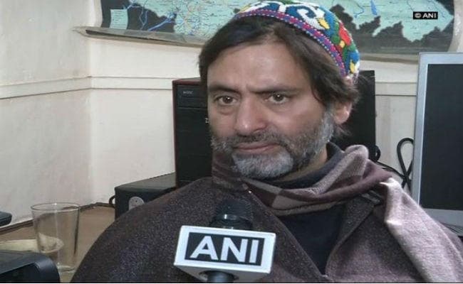 अलगाववादी नेता यासिन मलिक और गिलानी को ईडी का समन