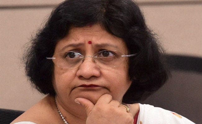 SBI ने किसानों के कर्ज माफ करने की योजना पर जताया ''ऐतराज'', पढें क्या कहा अरुंधति भट्टाचार्य ने