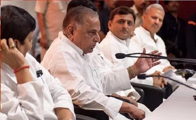 अखिलेश चुनेंगे नेता प्रतिपक्ष, 25 मार्च को राष्ट्रीय कार्यकारिणी की बैठक