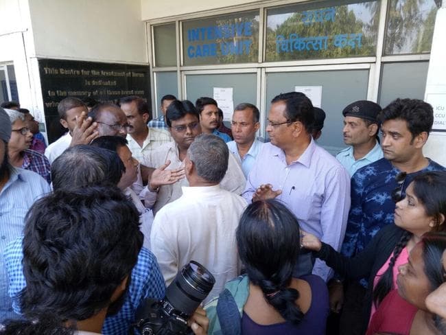 जमशेदपुर : टीएमएच में अधिक बिल बनाने के लिए शव के इलाज का नाटक, परिजन भड़के