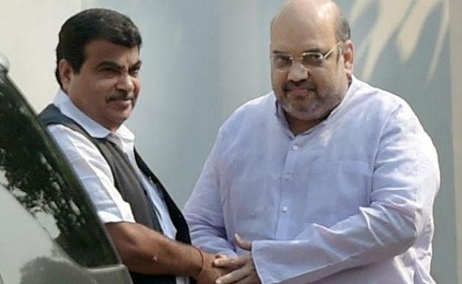 गोवा में भाजपा विधायक हो चुके थे मायूस, गडकरी और शाह के कॉल ने बनायी सरकार