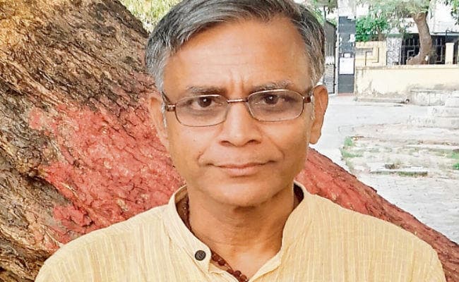 गंगा को बचाने निकला एक कवि