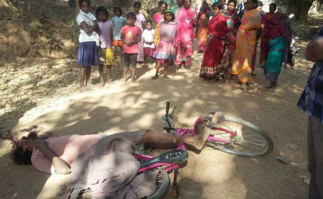 गुमला में पत्थर से कूच कर एक की हत्या