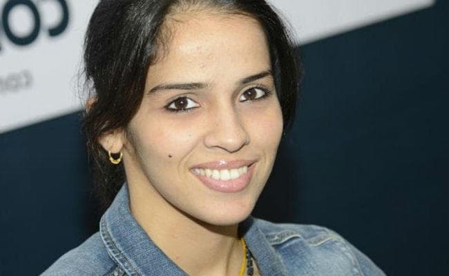 साइना नेहवाल ने 12 शहीद सीआरपीएफ जवानों के परिवार को दिया 6 लाख रुपये का दान