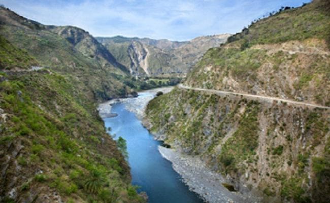 पाकिस्तान ने भारत से मांगा कश्मीर की पनबिजली परियोजनाओं का ब्योरा, कहा - कहीं सिंधू जल संधि का उल्लंघन तो नहीं!