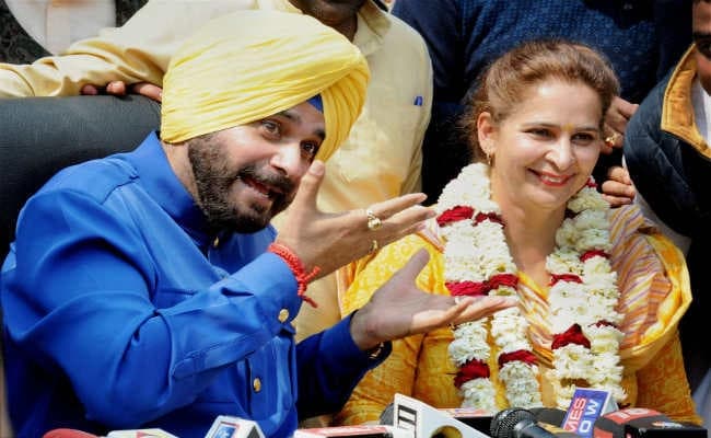 सिद्धू के टीवी शो पर बैन लगा सकते हैं कैप्टन अमरिंदर सिंह, लेंगे कानूनी राय