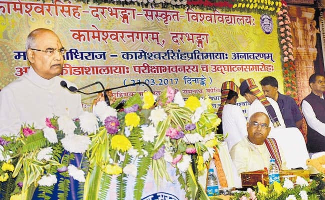 संस्कृत के उपयोगी तत्वों को आम लोगों तक पहुंचाने की जरूरत : राज्यपाल