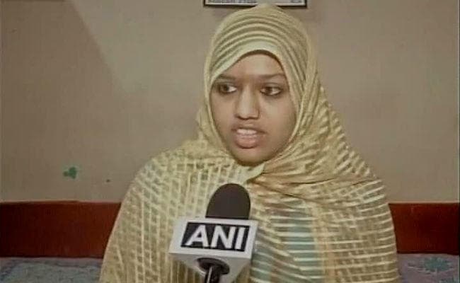 जानें कैसे पीएम मोदी ने मुस्लिम छात्रा को दिलवाया लोन ? अब आगे जारी रहेगी सारा की पढाई