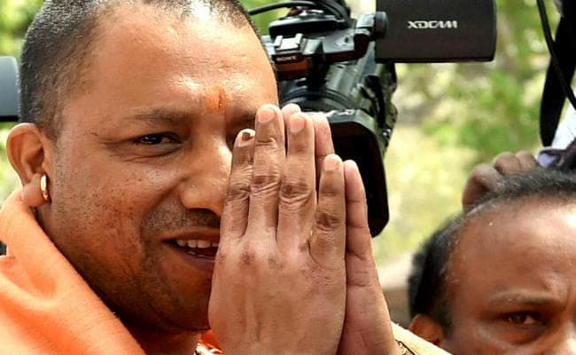 जब अचानक हजरतगंज कोतवाली पहुंचे योगी आदित्यनाथ, अधिकारियों में हडकंप, बोले, ये तो बस शुरूआत है..