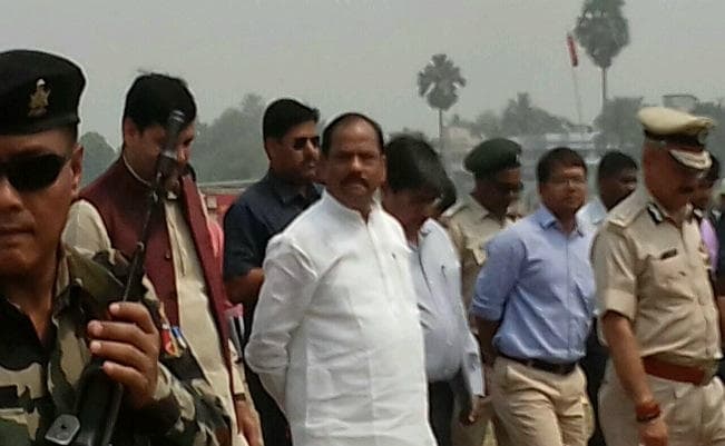 साहेबगंज पुल बनने पर हमारा संपर्क पूर्वोत्तर से लेकर म्यांमार तक हो जायेगा : रघुवर दास