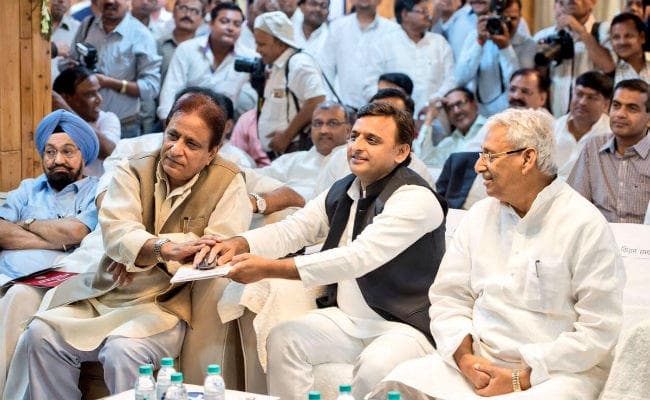 हार पर मंथन के लिए सपा राष्ट्रीय कार्यकारिणी की बैठक, नहीं पहुंचे शिवपाल और मुलायम