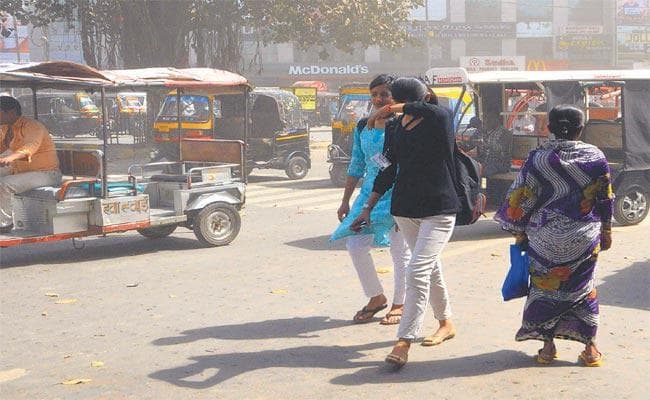 32 किमी की रफ्तार से हवा चली, 38 पर पहुंचा तापमान