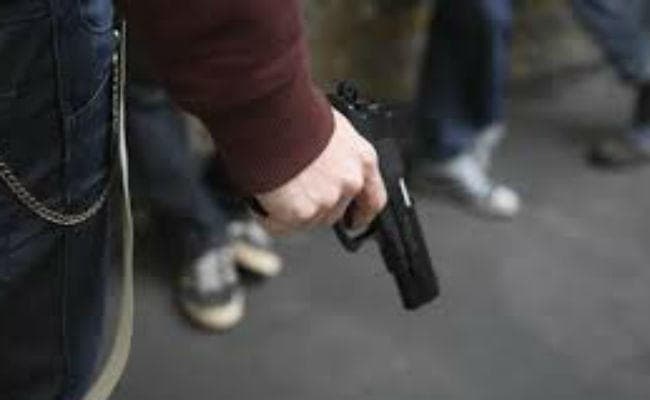 दहशत. एके-47 खरीदने के लिए अपराधियों ने मांगी सात लाख की रंगदारी, 48 घंटे की दी मोहलत