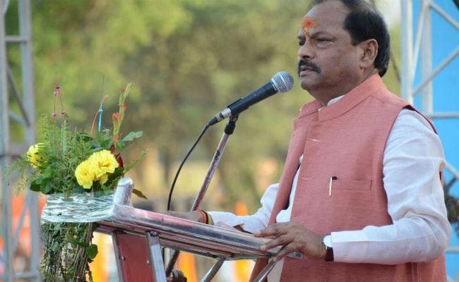 CM रघुवर ने नगर उंटारी को दिया सौगात, नाम बदलकर किया बंशीधर नगर