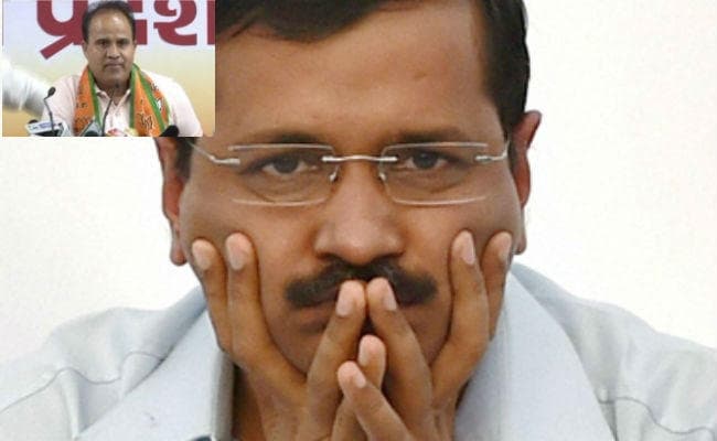 एमसीडी चुनाव के पहले आप को बड़ा झटका: बवाना से विधायक वेद प्रकाश ने थामा भाजपा का दामन