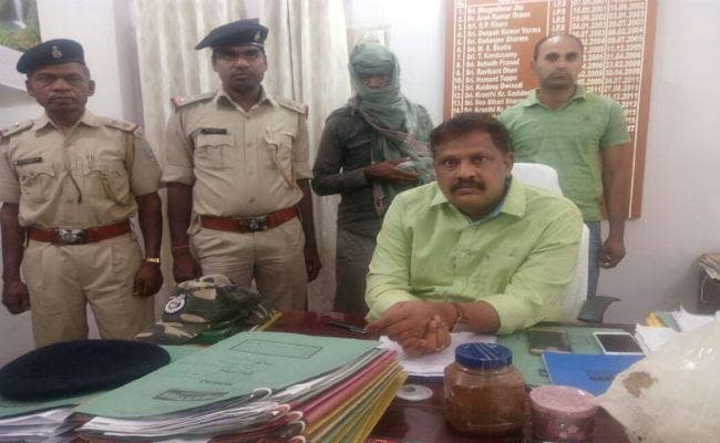 लातेहार : दो किलोग्राम अफीम के गाद के साथ एक गिरफ्तार