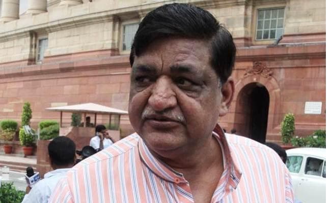 नकली दवा और गुजरात में किसान आत्महत्या, बेरोजगारी पर राज्यसभा में सवाल