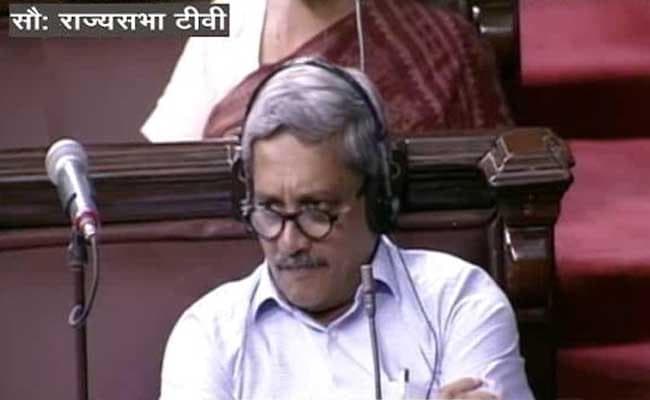 राज्यसभा पहुंचे पर्रिकर , कांग्रेस सदस्यों ने किया हंगामा