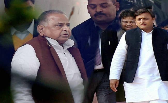 अखिलेश पर मुलायम वार, बोले, ''जो अपने बाप का नहीं हो सका वो किसी का नहीं हो सकता''