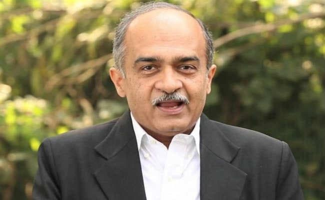 ‘एंटी रोमिया स्क्वायड'' के खिलाफ भगवान कृष्ण पर ये क्‍या बोल गये प्रशांत भूषण, सोशल मीडिया पर बवाल, मामला दर्ज