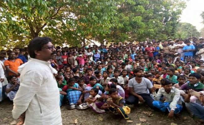 लिट्टीपाड़ा विधानसभा उपचुनाव : क्यों बढ़ रही है पार्टियों में घबराहट?