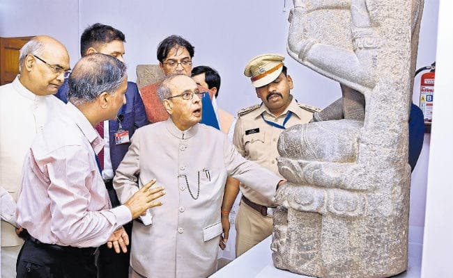 हिंदी ठीक से बोल नहीं सकता, माफी चाहता हूं : राष्ट्रपति
