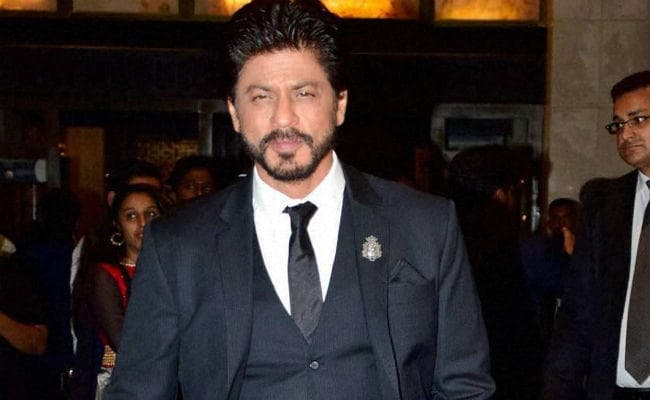 शाहरुख पर भड़के संजय गुप्‍ता, कर दिया ऐसा ट्वीट, फिर किया डिलीट...