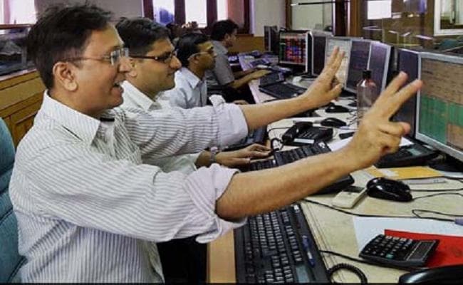 शुरुआती कारोबार में 30,000 के पार पहुंचा सेंसेक्स, 9,265 अंकों के पार निफ्टी