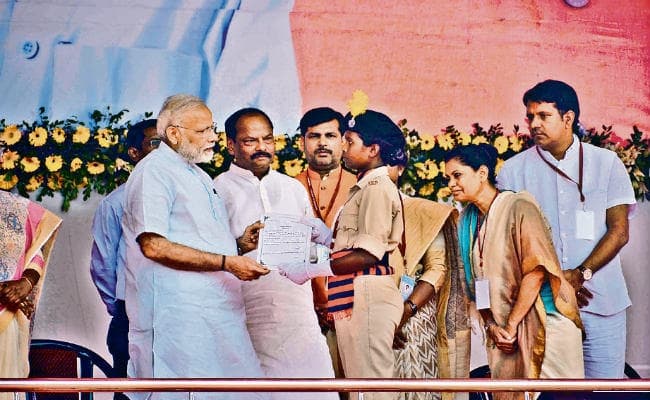 साहिबगंज में पीएम : आप एक कदम बढ़ें, देश सवा सौ करोड़ कदम बढ़ेगा